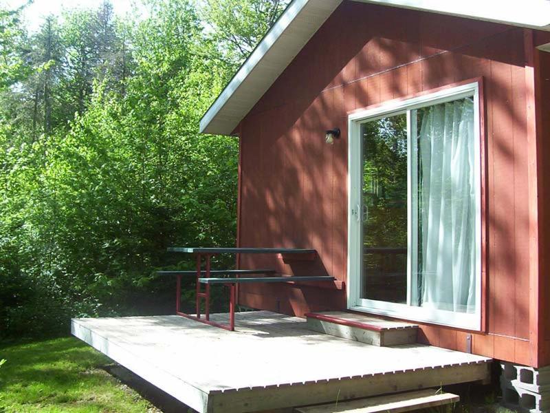 New Glasgow Highlands Campground Cabins Buitenkant foto